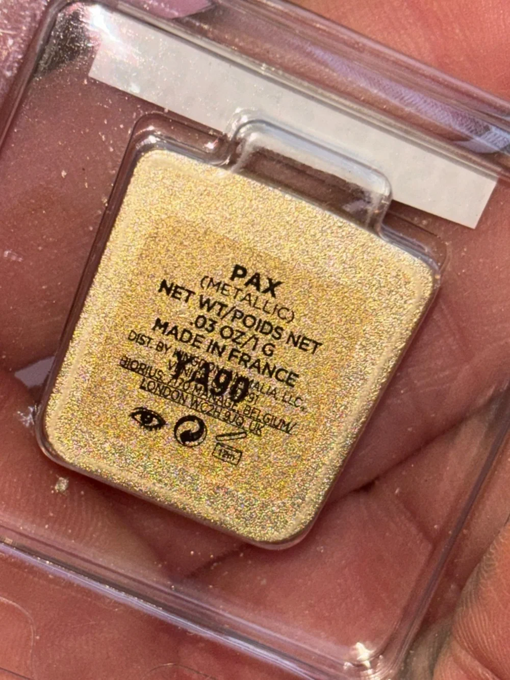 Hourglass Curator Refillable Eyeshadow - Picture 4 of 4